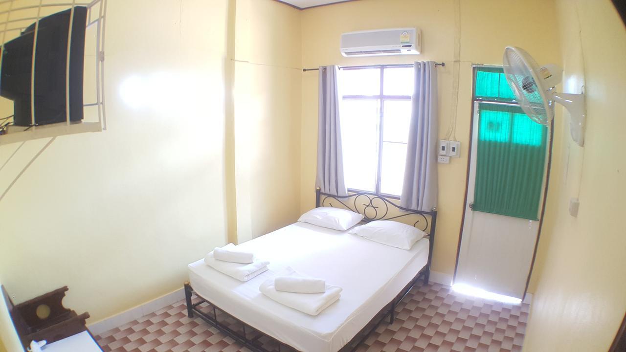 North Hotel Nakhon Nayok Ngoại thất bức ảnh